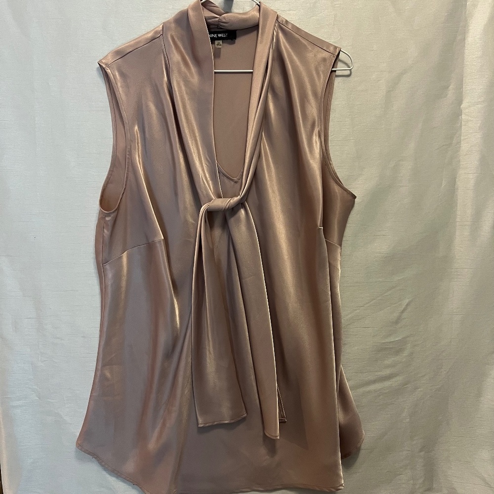 Nine West Plus Size 2X neck tie blouse